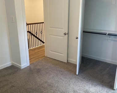 5314 Longmeadow Street - Photo Thumbnail 27