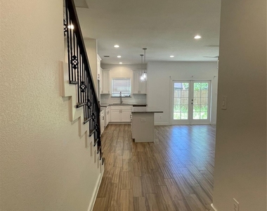5314 Longmeadow Street - Photo Thumbnail 12