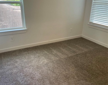 5314 Longmeadow Street - Photo Thumbnail 29