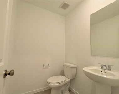 16806 Old Wagon Way - Photo Thumbnail 16