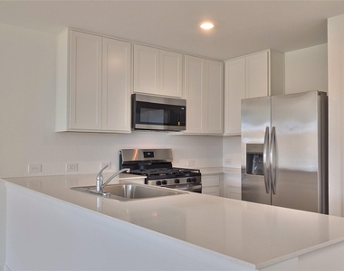 16806 Old Wagon Way - Photo Thumbnail 7