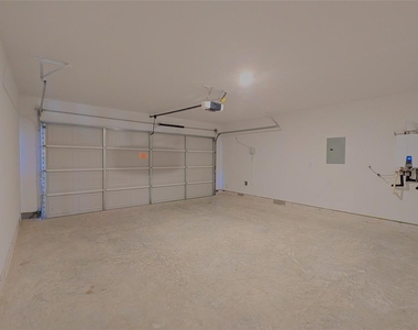 16806 Old Wagon Way - Photo Thumbnail 29