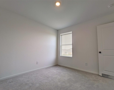 16806 Old Wagon Way - Photo Thumbnail 20