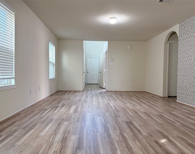 2819 Back Bay Brook Trail - Photo Thumbnail 6