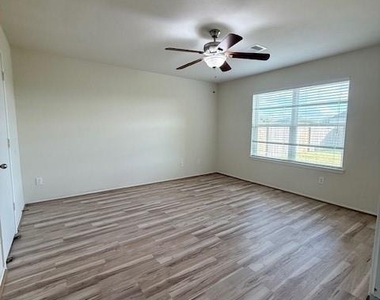 2819 Back Bay Brook Trail - Photo Thumbnail 13