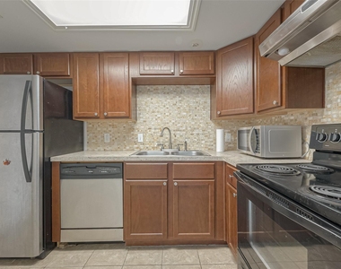 3758 Tanglewilde Street - Photo Thumbnail 9