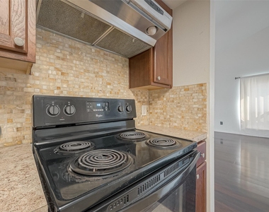 3758 Tanglewilde Street - Photo Thumbnail 10