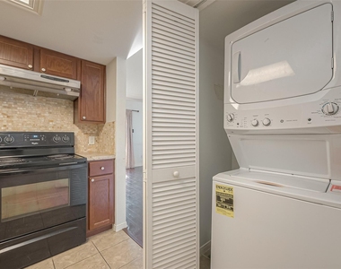 3758 Tanglewilde Street - Photo Thumbnail 14