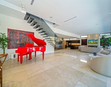 5419 John Dreaper Drive - Photo Thumbnail 16
