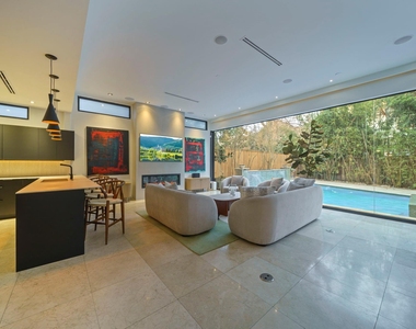 5419 John Dreaper Drive - Photo Thumbnail 4