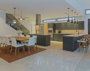 5419 John Dreaper Drive - Photo Thumbnail 5