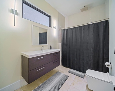 5419 John Dreaper Drive - Photo Thumbnail 45