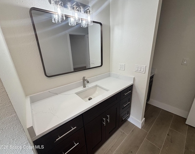 6335 S Tropical Trail - Photo Thumbnail 6