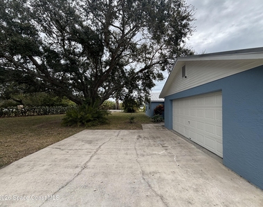 6335 S Tropical Trail - Photo Thumbnail 18