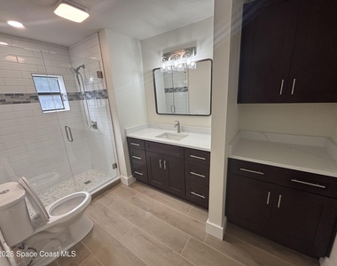 6335 S Tropical Trail - Photo Thumbnail 5