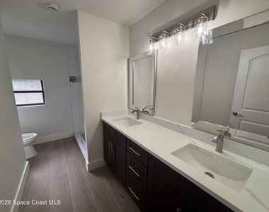 6335 S Tropical Trail - Photo Thumbnail 11