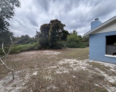 6335 S Tropical Trail - Photo Thumbnail 4