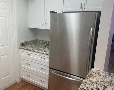 401 Monroe Avenue - Photo Thumbnail 21