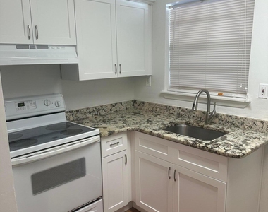 401 Monroe Avenue - Photo Thumbnail 22