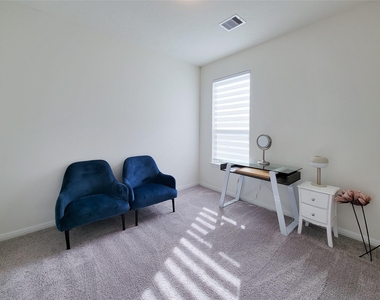 8214 Leisure Point Drive - Photo Thumbnail 23