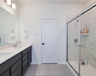 8214 Leisure Point Drive - Photo Thumbnail 22