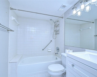 3161 Lake Pine Way S - Photo Thumbnail 17