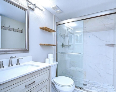 3161 Lake Pine Way S - Photo Thumbnail 22