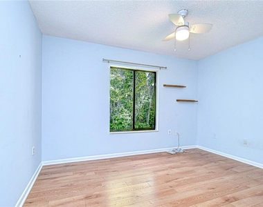3161 Lake Pine Way S - Photo Thumbnail 18