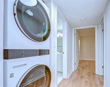 3161 Lake Pine Way S - Photo Thumbnail 16