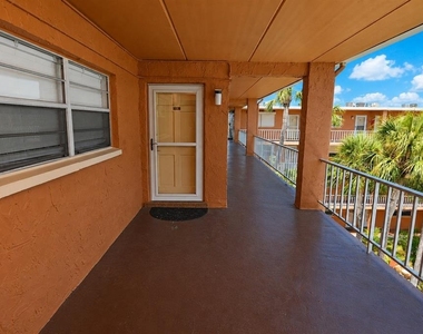 12760 Indian Rocks Road - Photo Thumbnail 8