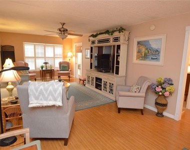 12760 Indian Rocks Road - Photo Thumbnail 17