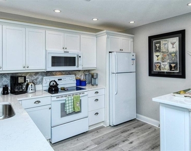 1255 E Peppertree Drive - Photo Thumbnail 2