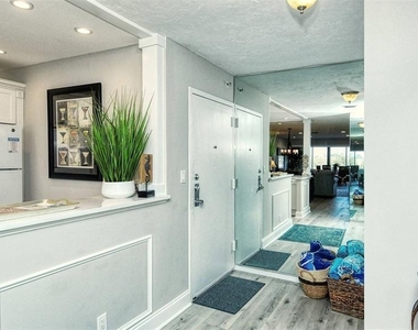 1255 E Peppertree Drive - Photo Thumbnail 5