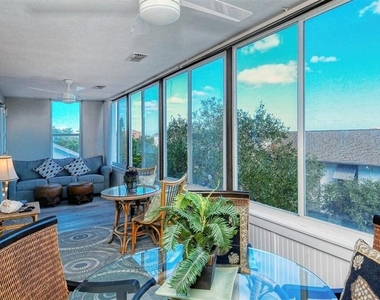 1255 E Peppertree Drive - Photo Thumbnail 9