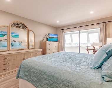 1200 E Peppertree Lane - Photo Thumbnail 18