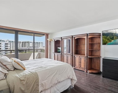 5700 Mariner Street - Photo Thumbnail 43