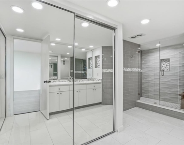 5700 Mariner Street - Photo Thumbnail 36