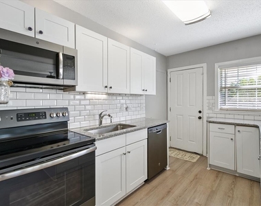 3801 1st Avenue S - Photo Thumbnail 8
