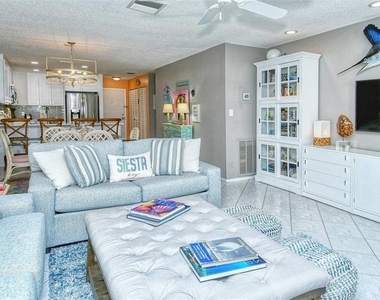 1255 E Peppertree Drive - Photo Thumbnail 5