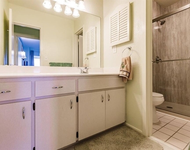 1255 E Peppertree Drive - Photo Thumbnail 12