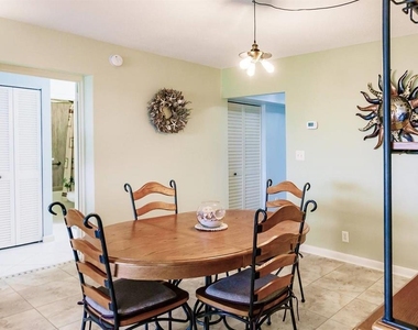 1255 E Peppertree Drive - Photo Thumbnail 6