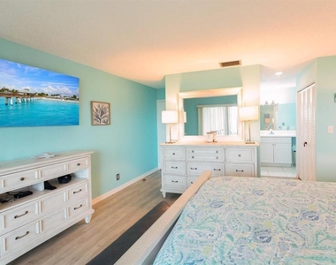 1255 E Peppertree Drive - Photo Thumbnail 5