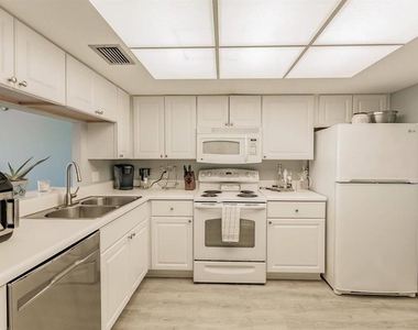 1255 E Peppertree Drive - Photo Thumbnail 15