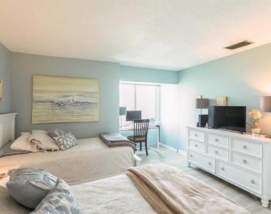 1255 E Peppertree Drive - Photo Thumbnail 14
