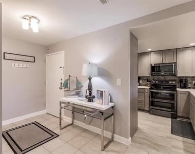 1255 E Peppertree Drive - Photo Thumbnail 16