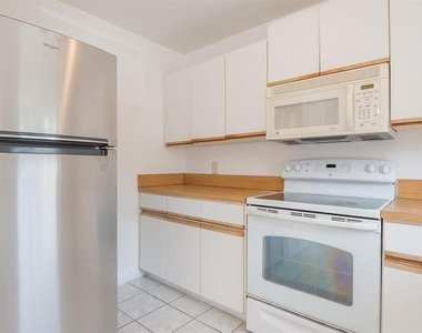 1815 Michigan Avenue - Photo Thumbnail 7