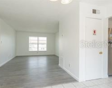 1815 Michigan Avenue - Photo Thumbnail 4