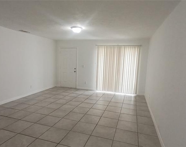 5200 Se 31st Street Se - Photo Thumbnail 5