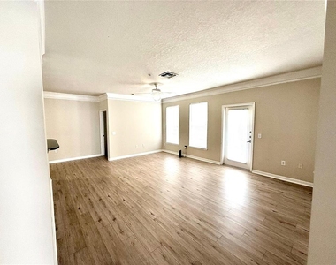 8842 Villa View Circle - Photo Thumbnail 18
