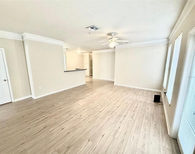 8842 Villa View Circle - Photo Thumbnail 6